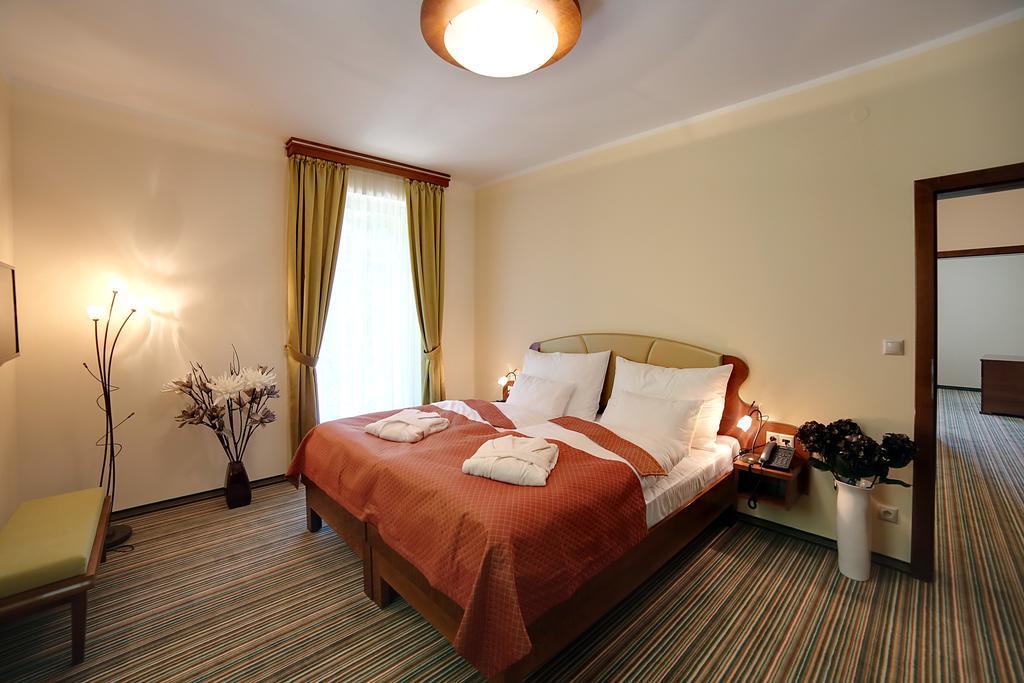 Parkhotel Forest Mariánské Lázně Exteriör bild